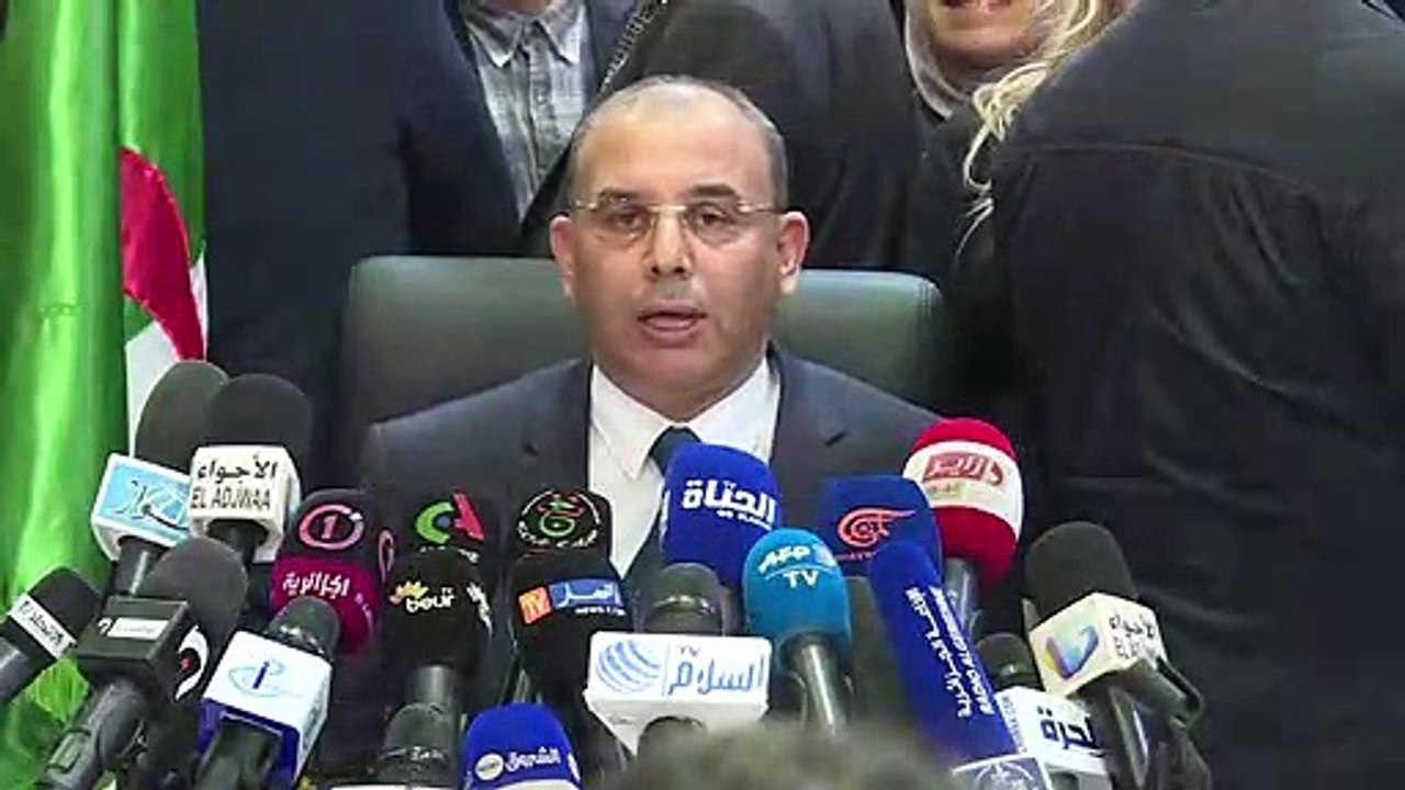 تظاهرات ليليّة في الجزائر رفضاً لترشّح بوتفليقة للانتخابات الرئاسية