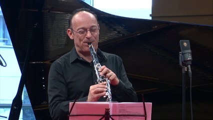 Traditionnel roumain : Les deux guitares (Sirba Octet)