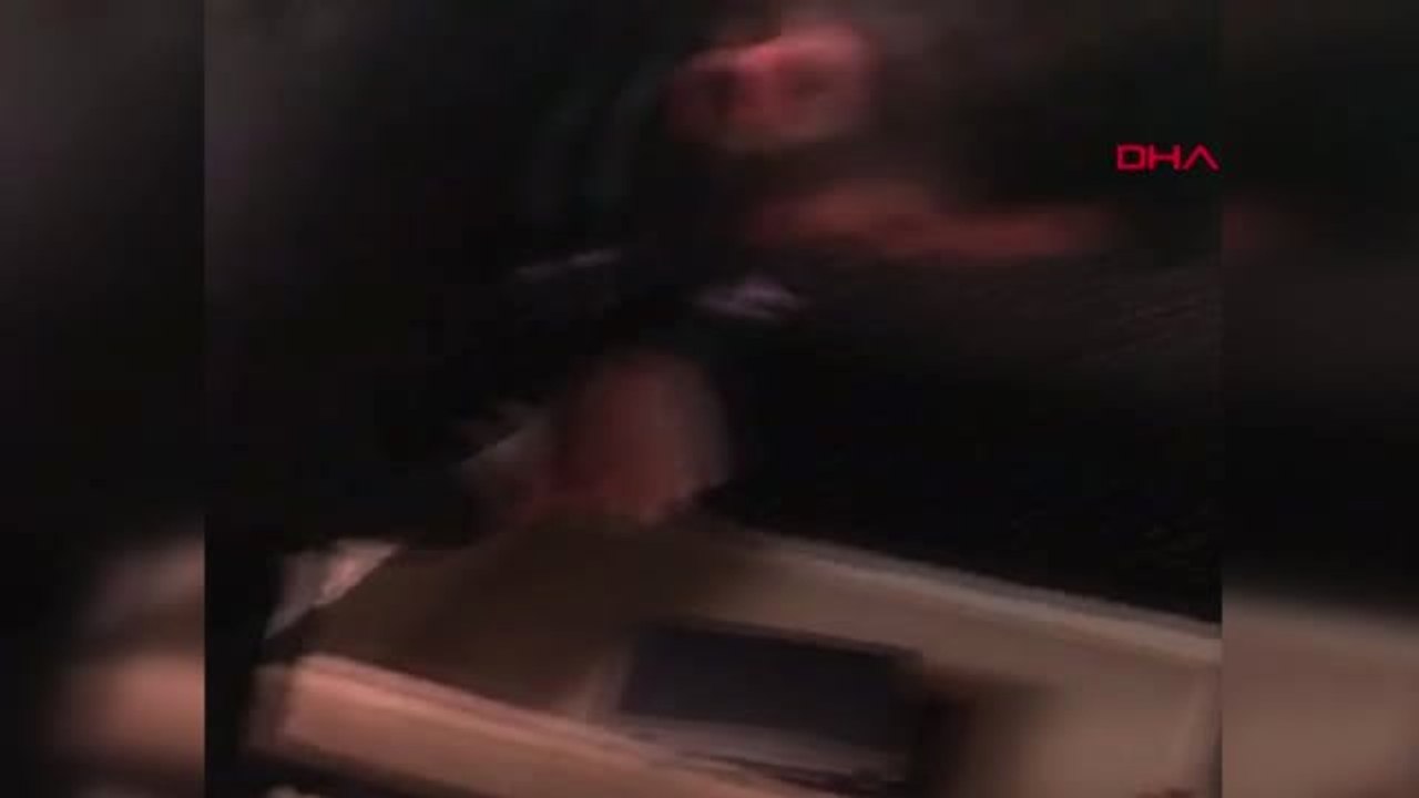 İzmir Sosyal Medya Hesaplarından 'Ödül Kazandınız' Yalanıyla Dolandırıcılık Yapan Üç Kişi Tutuklandı