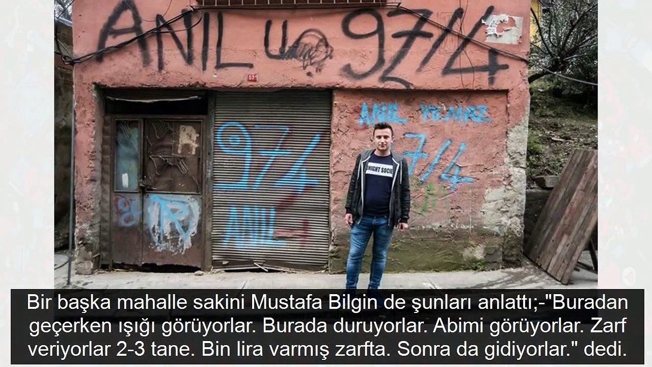 Beyoğlu'nda hızır dolaşıyor! Evlerin kapısına para dolu zarf bırakıyor