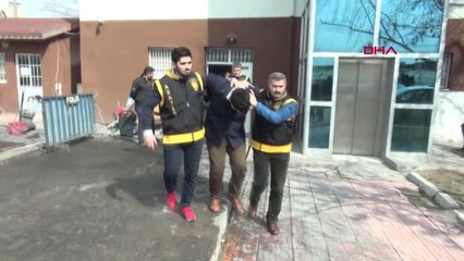 Aksaray Polisi 7 Yerinden Kurşunlayan 4 Kişi, Barda Eğlenirken Yakalandı- Yeniden