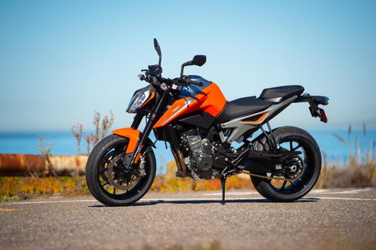 2019 KTM 790 Duke MC Commute Review
