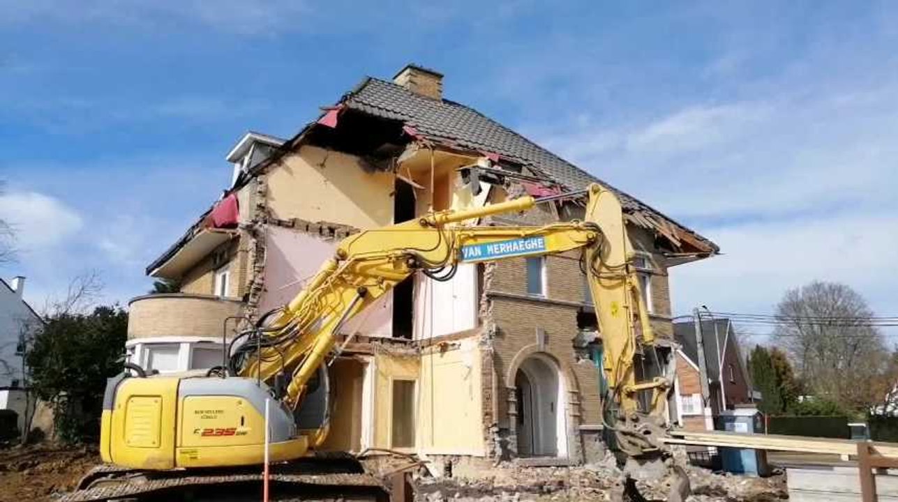 Démolition du restaurant "Les Roses", à Mouscron