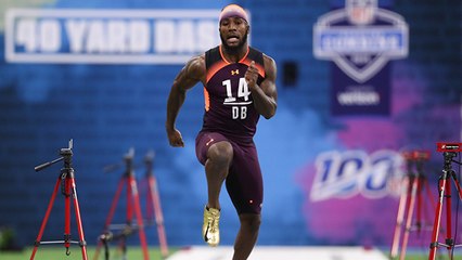 Mark Fields runs an official 4.37 40-yard dash at 2019 combine