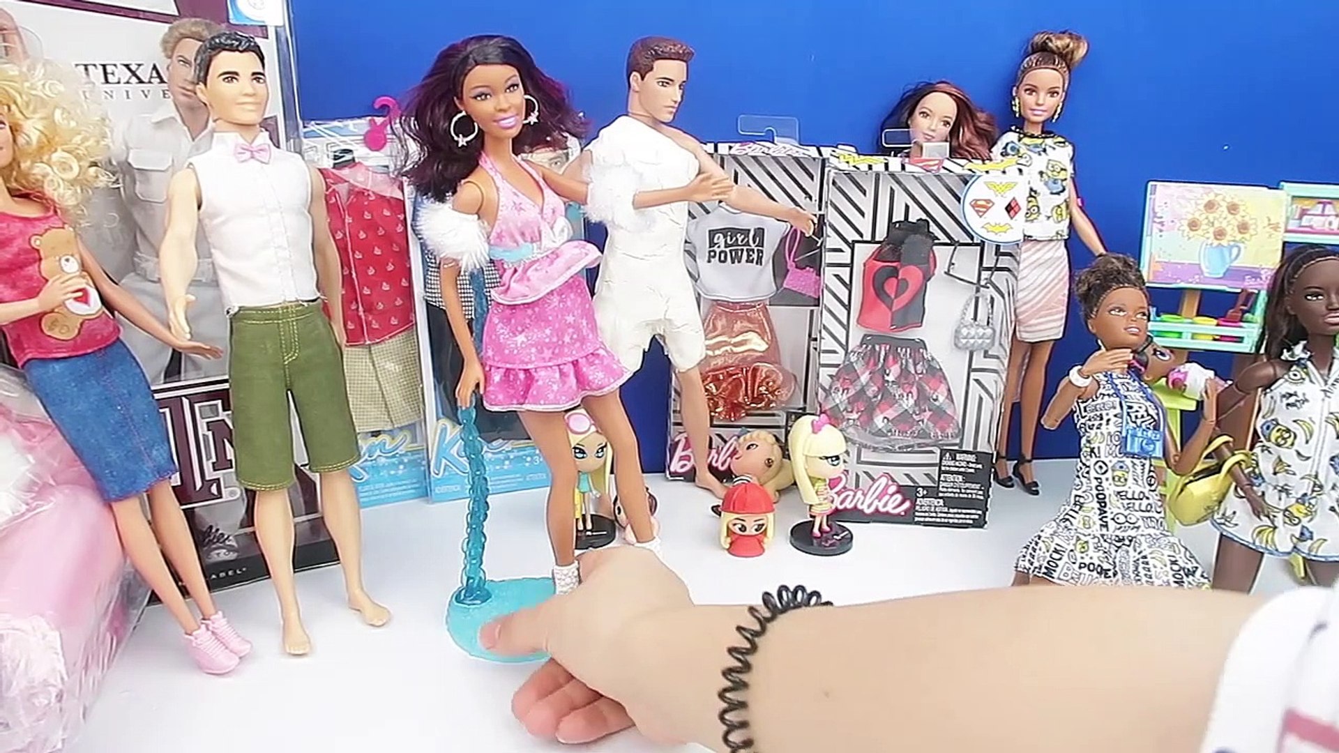 Barbie vs Ken Kombin Challenge! Annemden Gizli Yeni Barbie Kıyafet Setleri  Açtım! Bidünya Oyuncak - Dailymotion Video