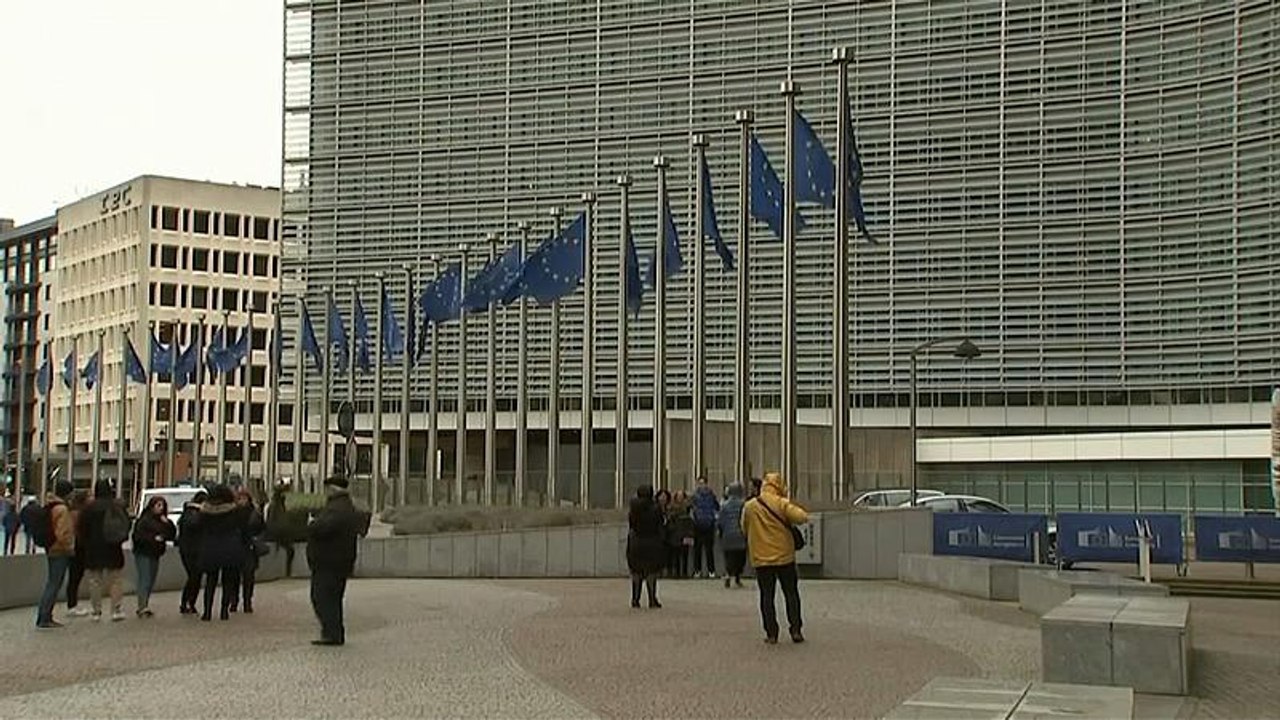 EU-Kommission warnt Ungarn