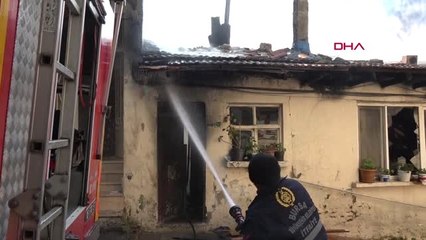 Bursa Evi Yanan Kadın Sinir Krizi Geçirdi