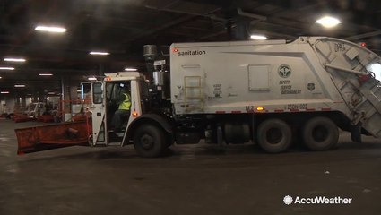 Big Apple braces for approaching winter storm