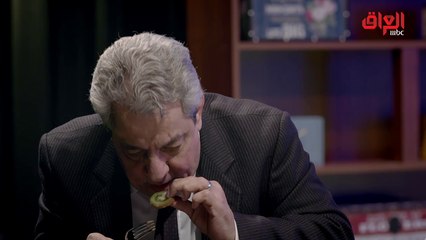 زهير محمد رشيد يجرب أكلة غريبة بدلًا من الإجابة عن هذا السؤال!