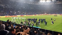 Schalke Fans haben die Schnauze voll und nehmen Stambouli die Kapitänsbinde weg
