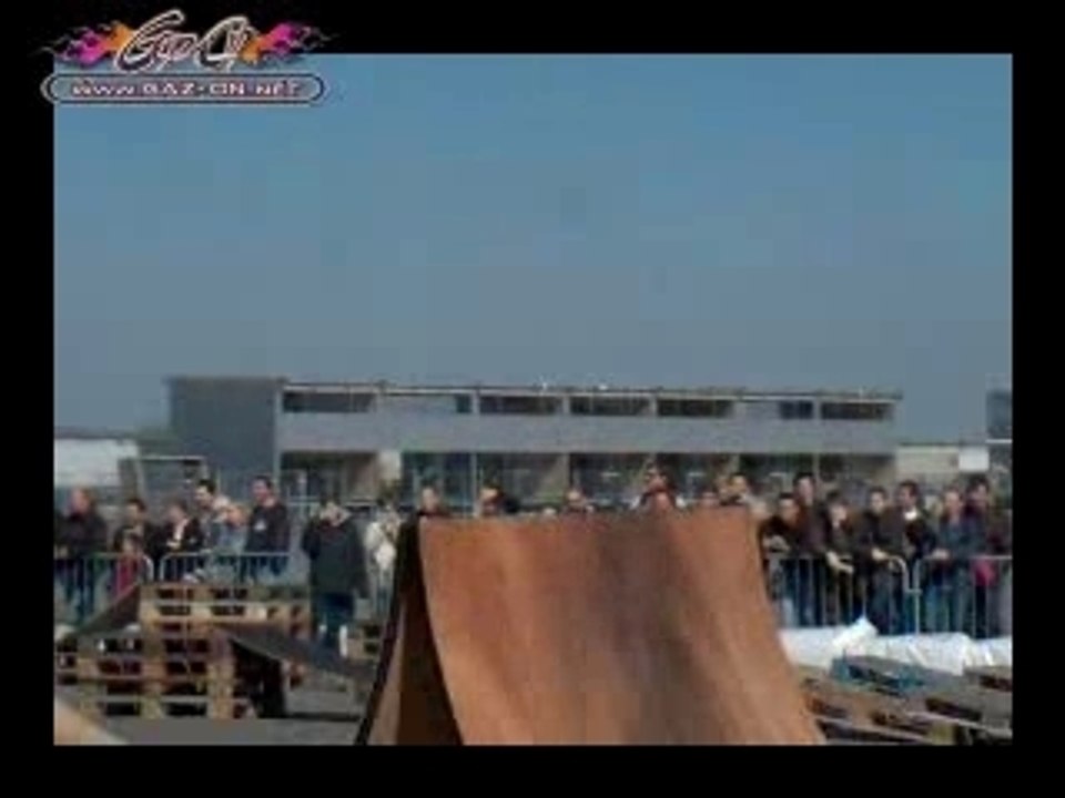 Xtrem Monster Truck Show au Mondial du Modelisme 2007