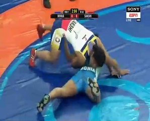 PWL 3 Day 1_ मुंबई महारथी की साक्षी मलिक ने दिल्ली सुल्तान की कुमारी मोनिया को 1