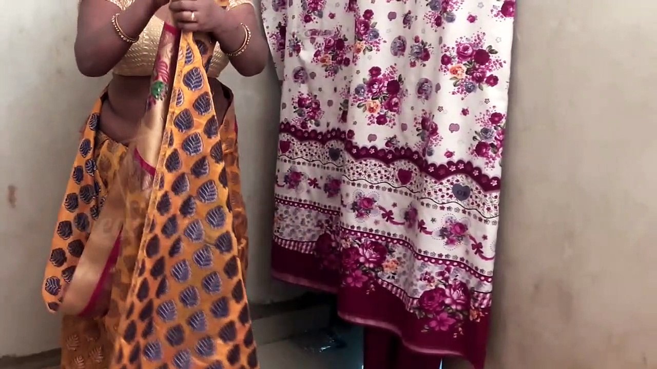 How to Wear Gujarati Style Saree   Saree Wear Like Marwadi   गुजराथी साडी कैसे पहेने