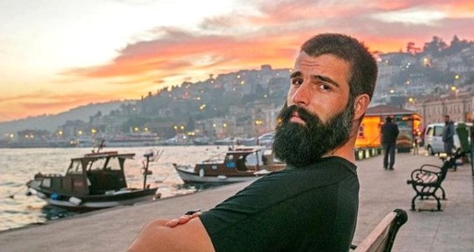 Türk Kadınlarını Aşağılayan Mehmet Akif Alakurt, Ünlü Sunucuya Kezban Dedi