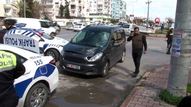 Üst geçidi kullanmayıp yolun karşısına geçmek istedi canından oldu