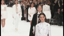Défilé Chanel de Paris en hommage à Karl Lagerfeld