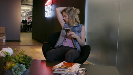 Gross Habits All Girls Have (But Won't Admit)