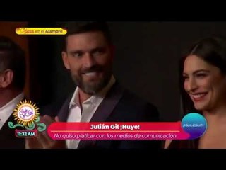 Julián Gil huye ante cuestionamientos de su hijo | Sale el Sol