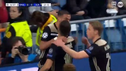 Hakim Ziyech Goal - Real Madrid vs Ajax Amsterdam 0-1 05/03/2019