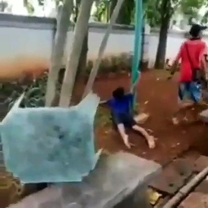 Anak kesetrum