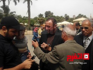 اتفرج | الخطيب يغادر عمومية الأهلي بعد اختفاء اسمه من الكشوف