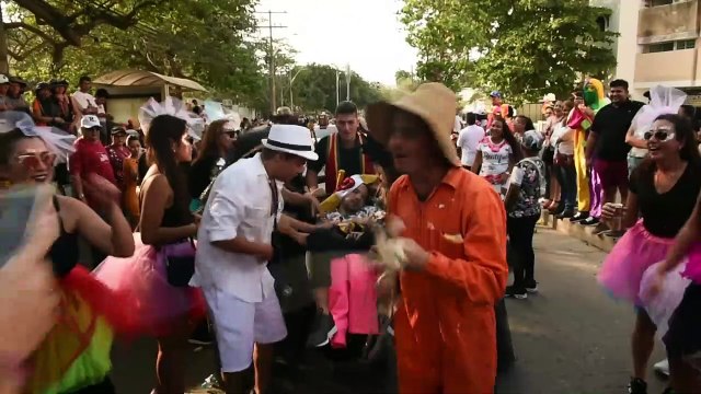 Foliões choram fim do carnaval