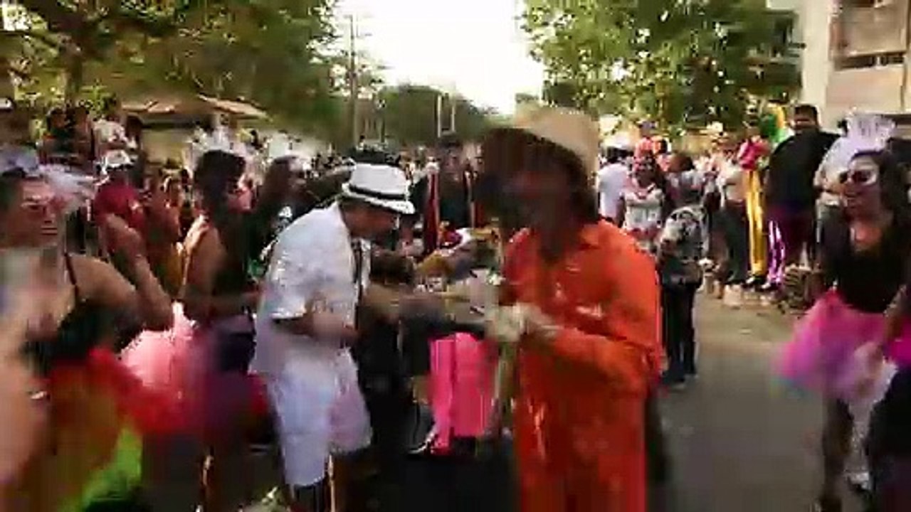 Foliões choram fim do carnaval