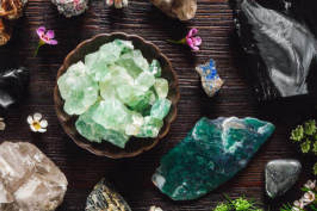 Steine, Kristalle und Mineralien, die deinem Sternzeichen entsprechen