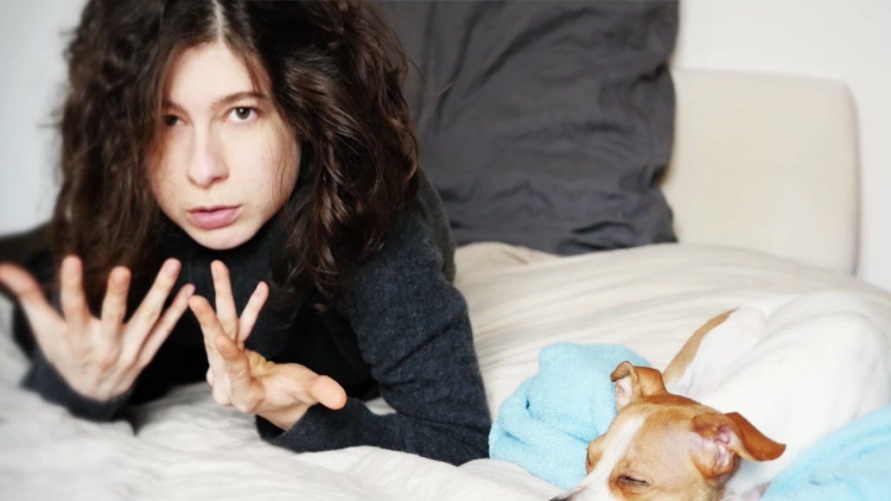 « Solange te parle » : la Youtubeuse montre la violence des commentaires sous ses vidéos