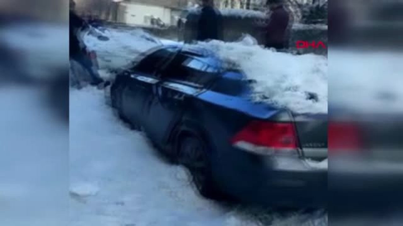 Ağrı Ağrı'da Buz Kütlesi, 8 Araca Zarar Verdi
