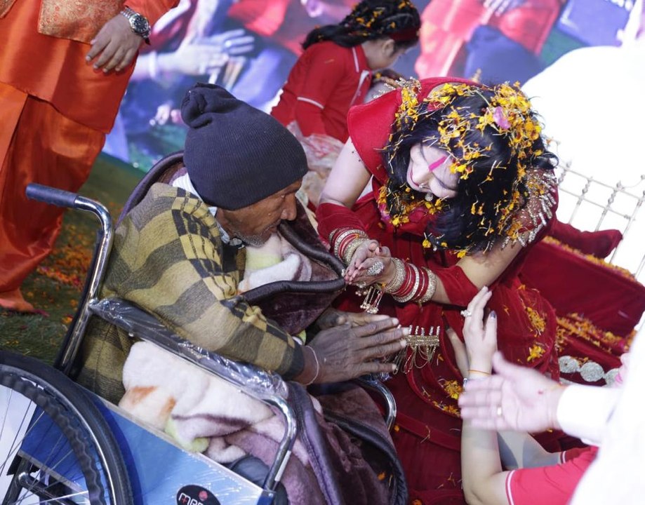 Shri Radhe Guru Maa Charitable Trust - Free Wheelchair Mission
