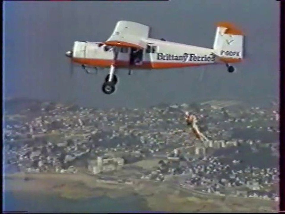 "Robin des Airs"  Robin Mills / Yves Duval
