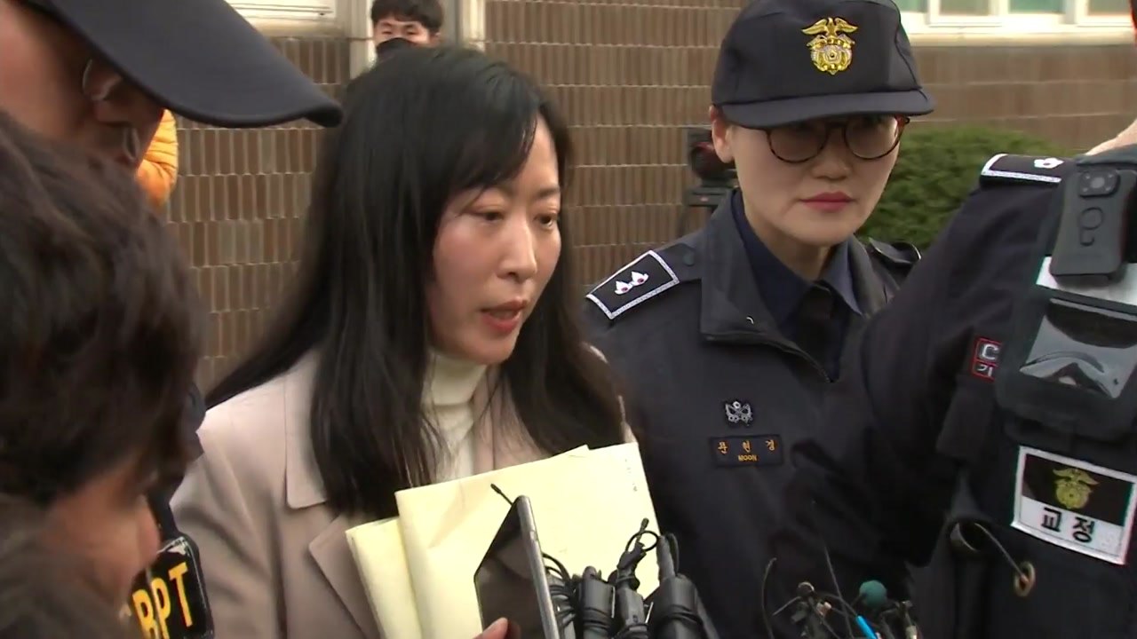 무기수 김신혜 19년 만에 재심..."이기겠습니다!" / YTN