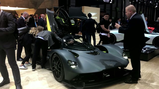 Salon de Genève 2019 : l'Aston Martin Valkyrie en vidéo