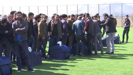 Bakan Kasapoğlu, Halı Saha Açılışına Katıldı