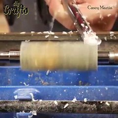 Making a $1.000 letter opener made of gold and money