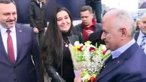 Binali Yıldırım, AK Parti Küçükçekmece ilçe Başkanlığını ziyaret etti - İSTANBUL