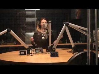 Alicia Villareal con Topo para el Tope