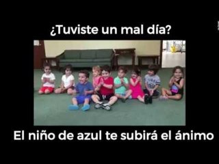 #ExaViral ¿Tienes un mal día? El niño de azul lo mejorará