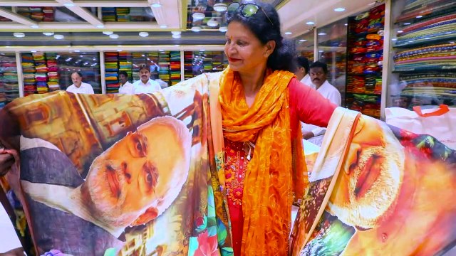 Inde: les saris Modi s'arrachent avant les législatives