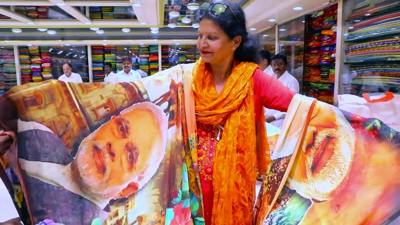 Inde: les "saris Modi" s'arrachent avant les législatives