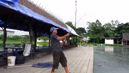 İLKEL YAŞAM EL OLTASIYLA GOCAMAN BALIK AVLAMA