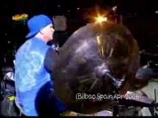 Red Hot Chili Peppers - Hump de Bump (live)