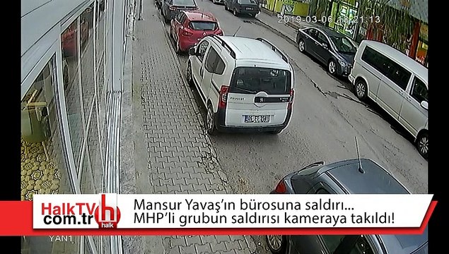 Mansur Yavaş’ın bürosuna saldırı... MHP’li grubun saldırısı kameraya takıldı!