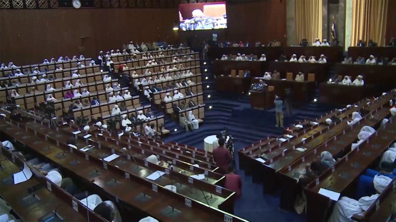 رغم رفض المعارضة.. الحكومة السودانية تقدم قانون الطوارئ للبرلمان