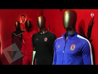 الأهلي يعلن عن زيه الرسمي في غياب مثير ل '' طاهر ''