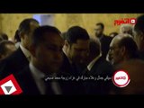 اتفرج | سيلفي جمال وعلاء مبارك في عزاء زوجة الفنان محمد صبحي