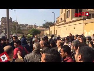 اتفرج| مواطنون أمام الكاتدرائية: «مسلمين مسيحيين للإرهاب رافضين رافضين»