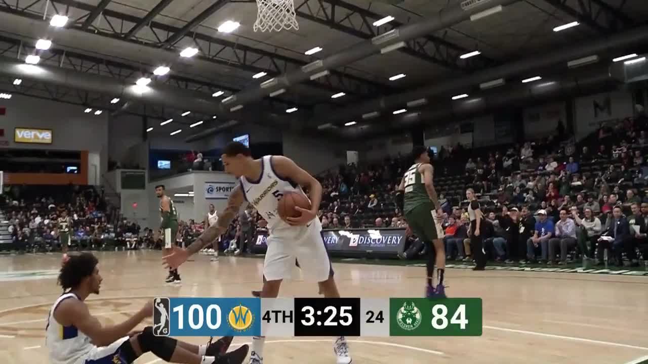Big dunk from Christian Wood