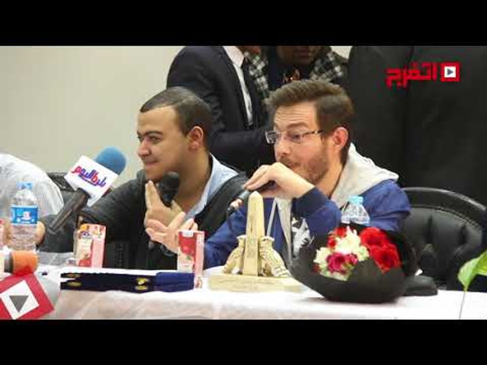 اتفرج | أحمد زاهر: ورش الفن سبوبة